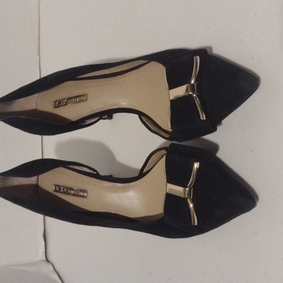 Classy black heel with bow and gold accents 6m bcbgeneration - Picture 1 of 11